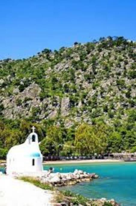 Вилла House By The Sea At Skaloma, Loutraki Озеро Вульягмени Экстерьер фото